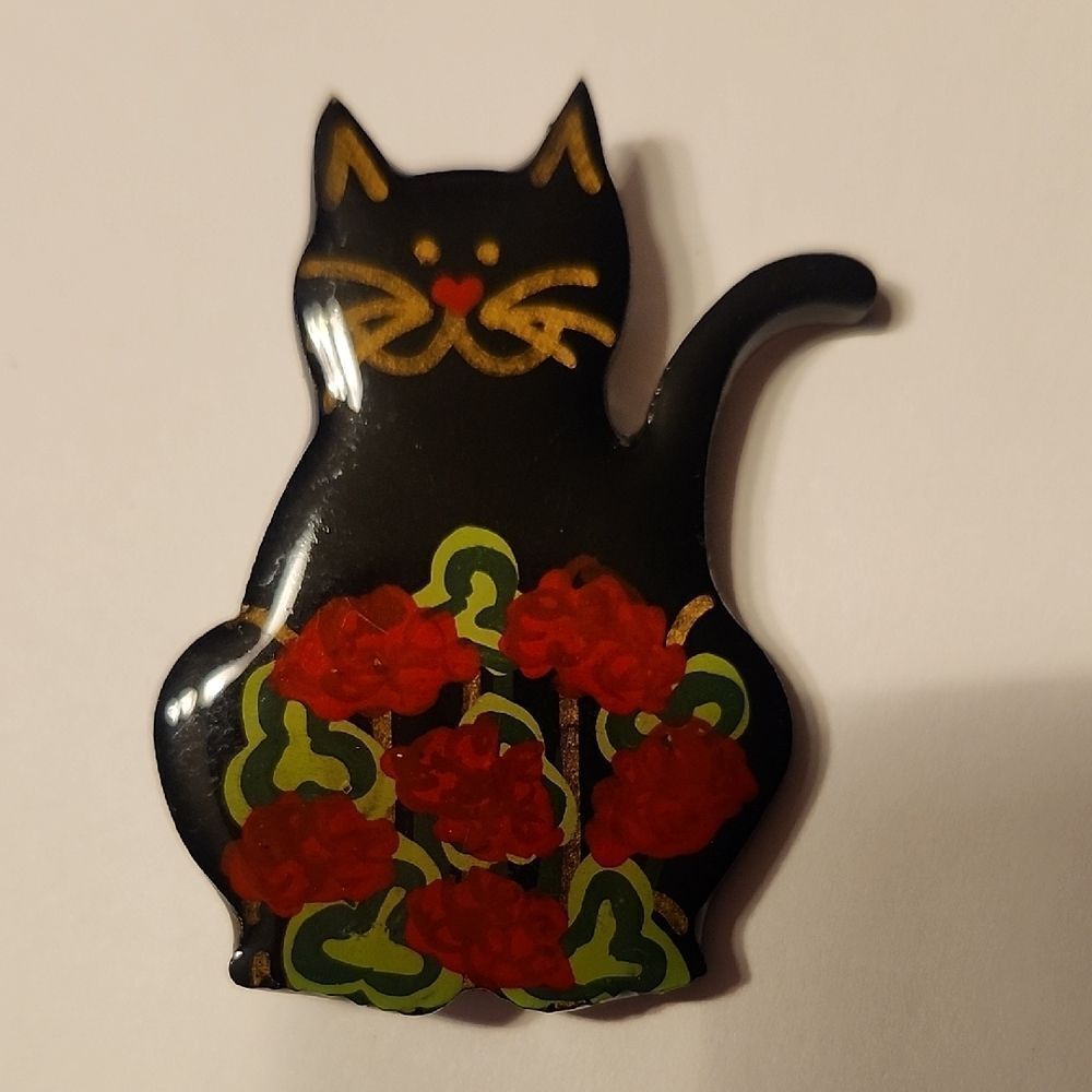 Rare Vintage Wood Black Cat Brooch With Red Flowers